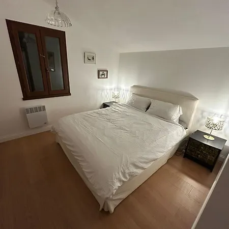 De Maison Charmante Avec Piscine Ferienhaus