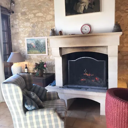 De Maison Charmante Avec Piscine Ferienhaus *