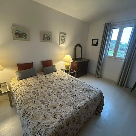 De Maison Charmante Avec Piscine Ferienhaus Tourliac
